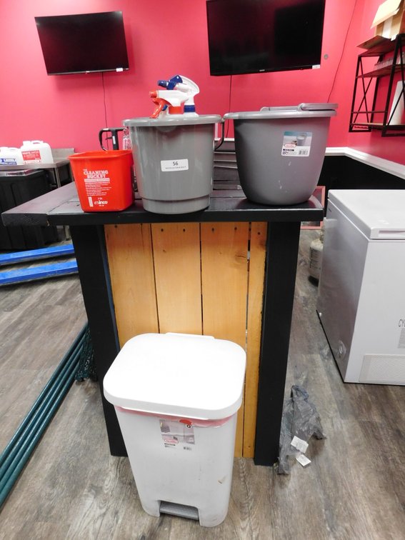 Cleaning Buckets, Trash Can