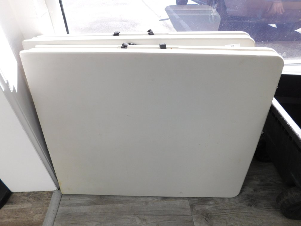 6ft Folding Table