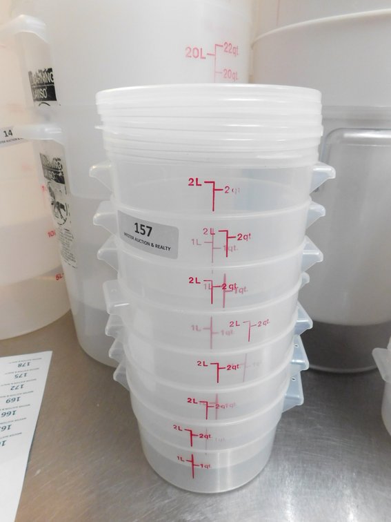 (6) CAMBRO 2 Qt Food Storage Containers with Lids