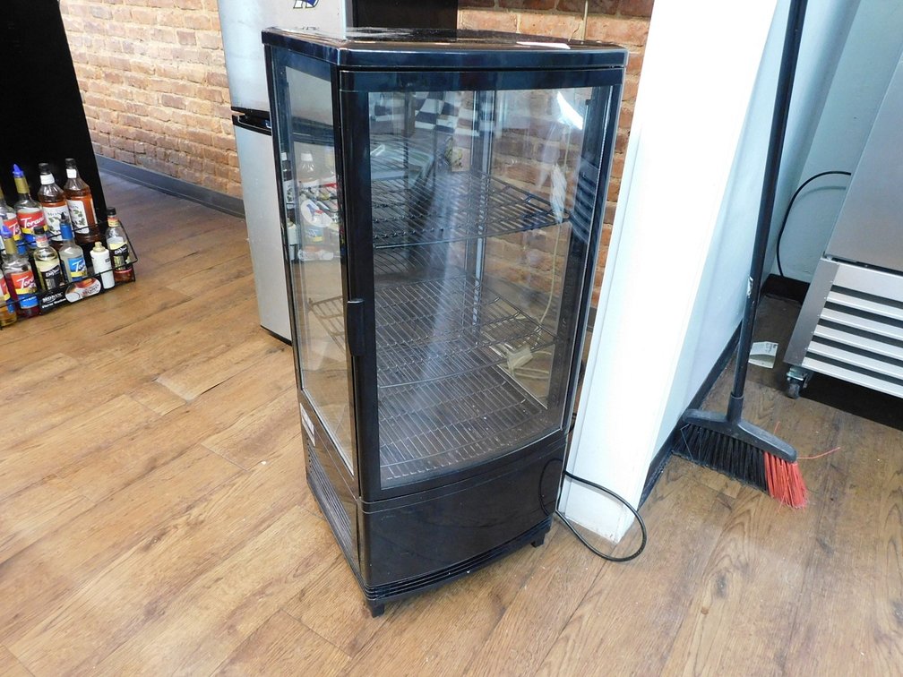 WINCO Double Door Refrigerated Display Case - WORKING