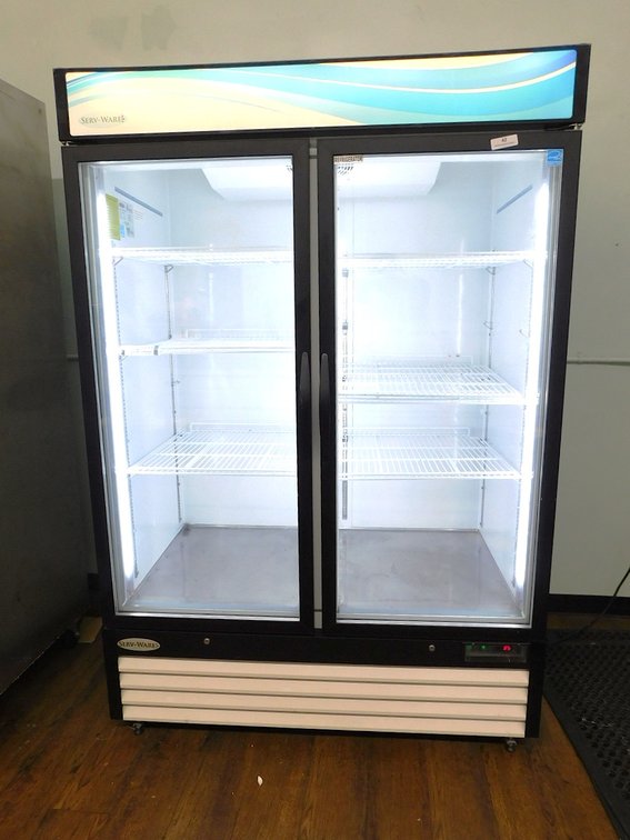 SERV-WARE 2 Door Merchandising Cooler - WORKING