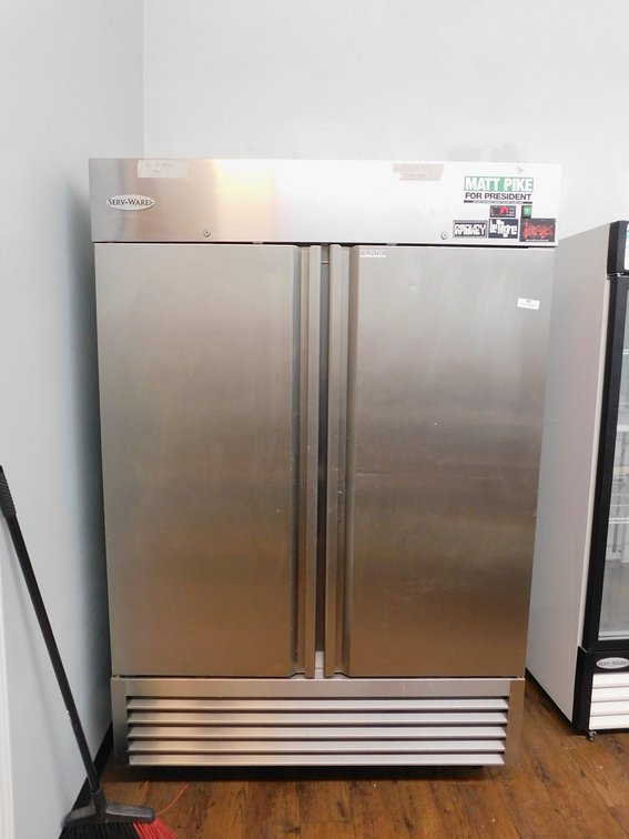 SERV-WARE 2 Door Refrigerator - WORKING