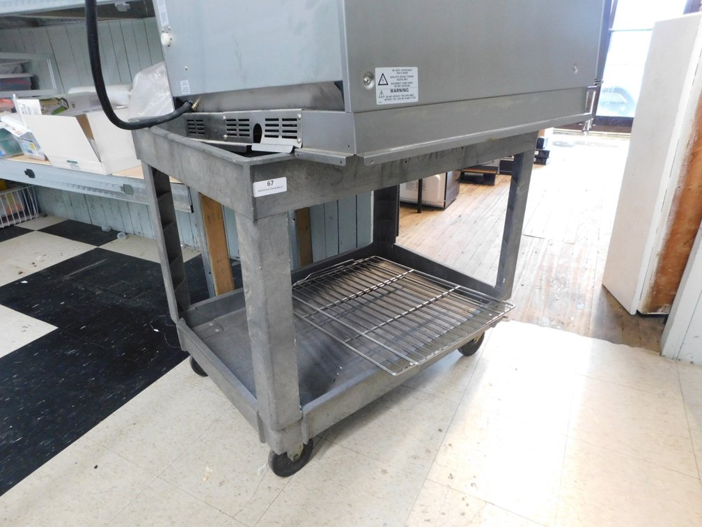 RUBBERMAID Bus Cart 