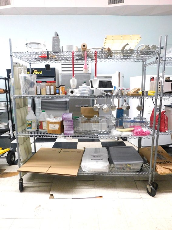 Gray Epoxy Wire Shelving Unit 