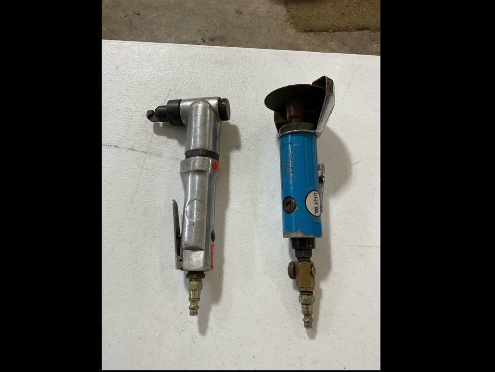 Pneumatic cutoff tool, nibbler