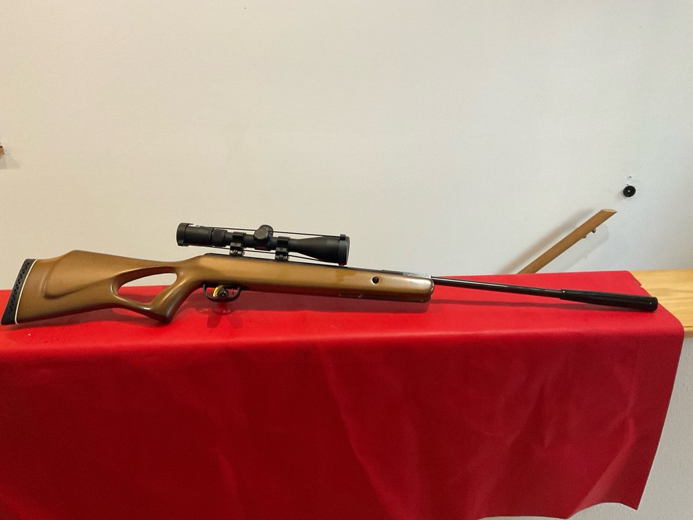 Benjamin 22 cal air rifle Titan NP
