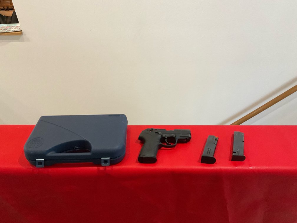 Beretta PX4 Srorm 40 cal