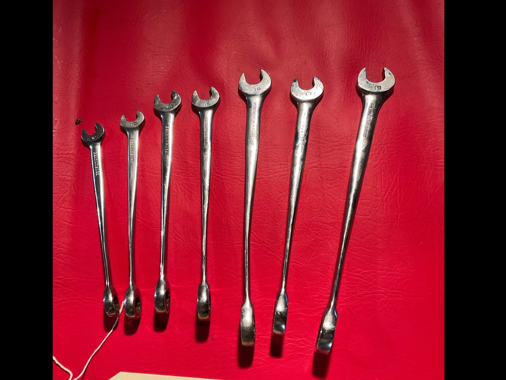 Metric ratchet gear wrenches