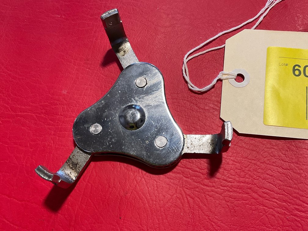 Blue point filter wrench