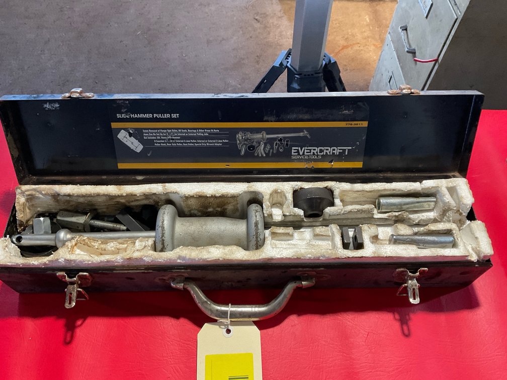 Slide hammer puller set