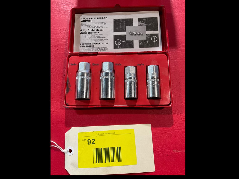 Stud puller sockets