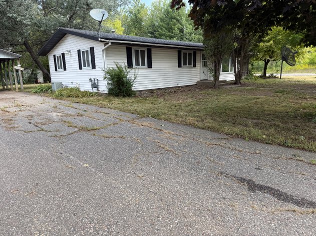 Image for Crandon, WI Real-Estate Auction! City Home Being Sold To the Highest Bidder! Live Auction!