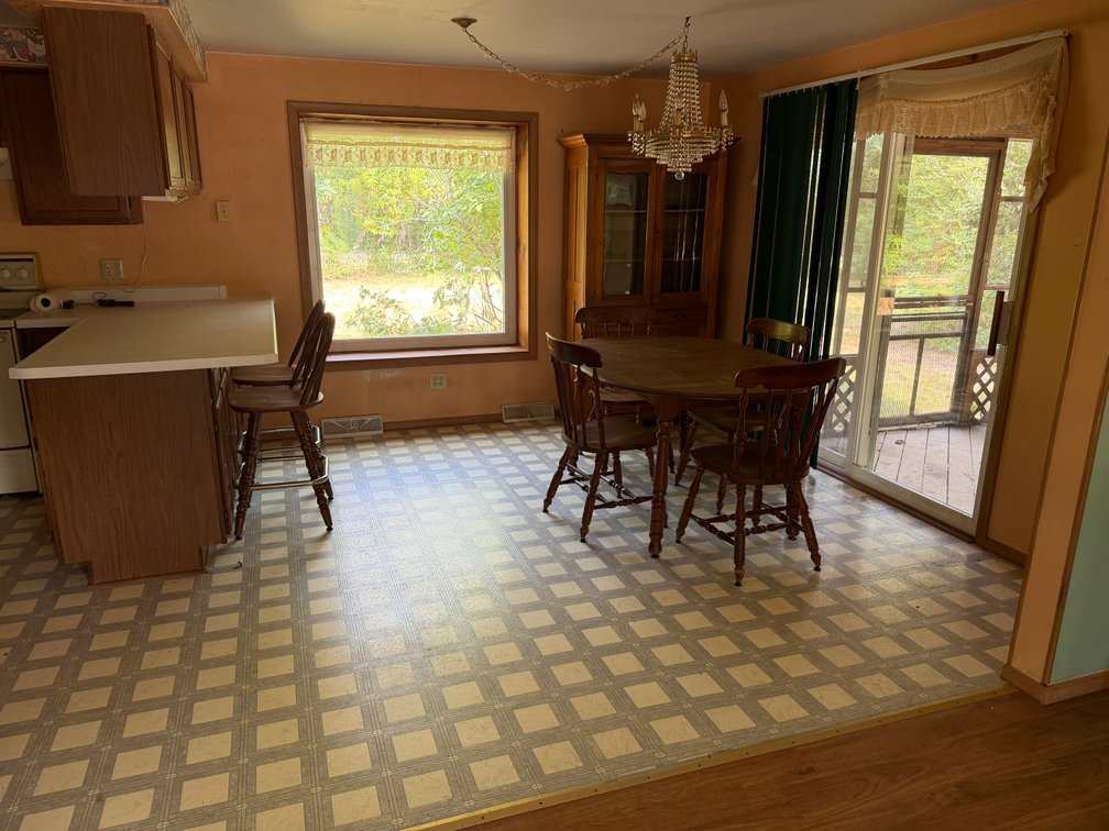 Image for Crandon, WI Real-Estate Auction! City Home Being Sold To the Highest Bidder! Live Auction!