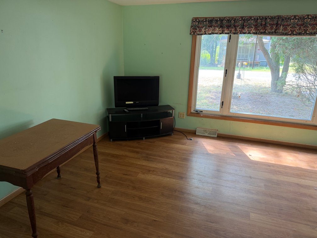 Image for Crandon, WI Real-Estate Auction! City Home Being Sold To the Highest Bidder! Live Auction!