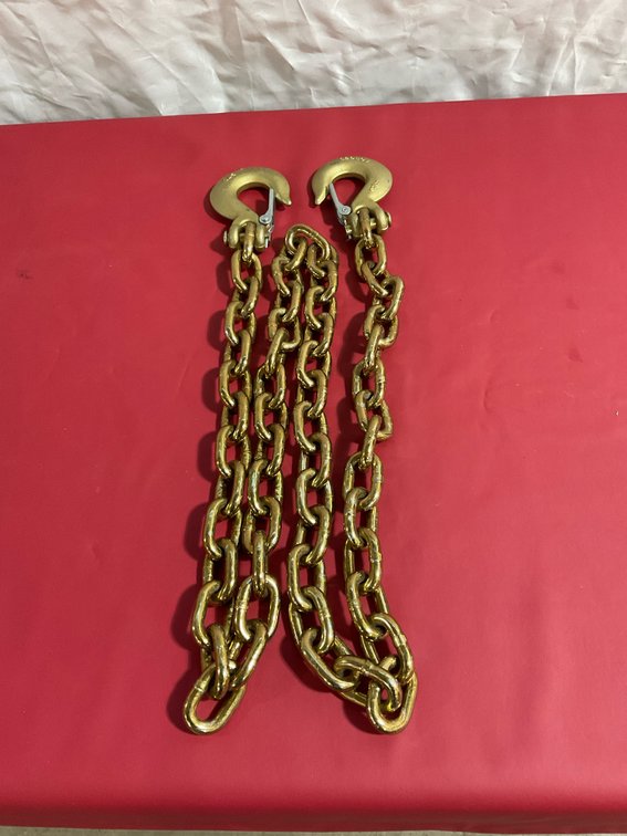 Brand new 7 foot heavy duty chain