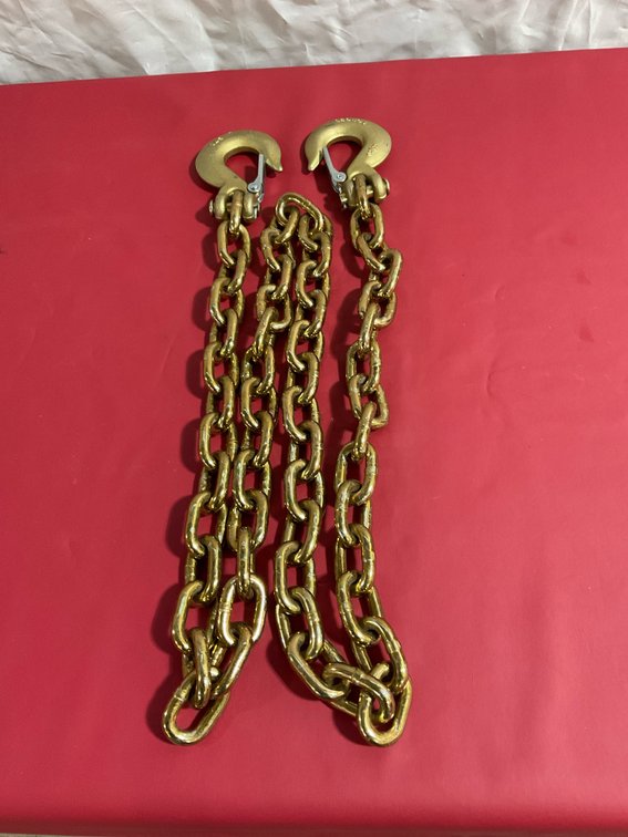 Brand new 7 foot heavy duty chain