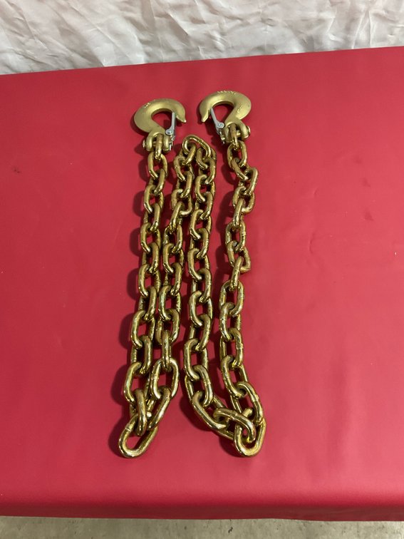 Brand new 7 foot heavy duty chain