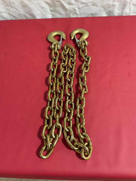 Brand new 7 foot heavy duty chain