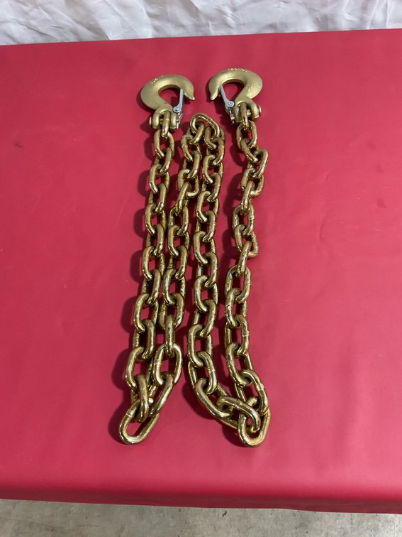Brand new 7 foot heavy duty chain
