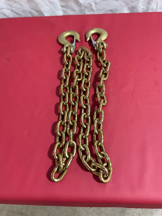Brand new 7 foot heavy duty chain