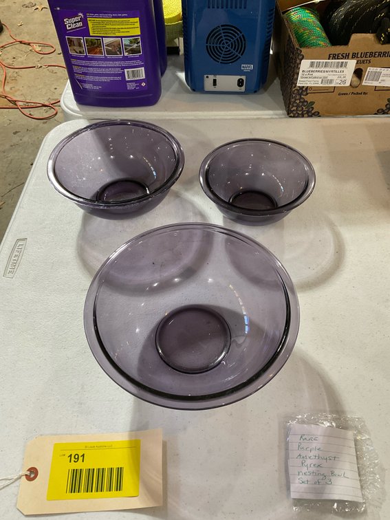 Rare purple amethyst Pyrex nesting bowls