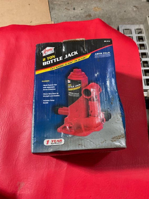 New 2 ton bottle jack
