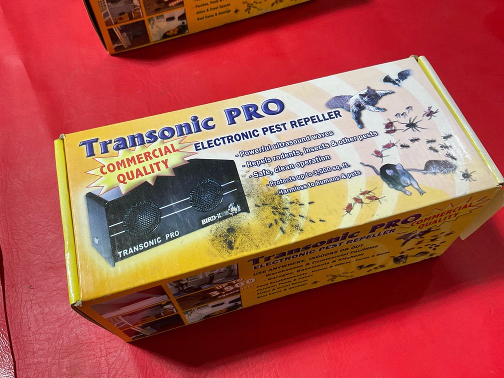 Transonic pro electronic pest repeller