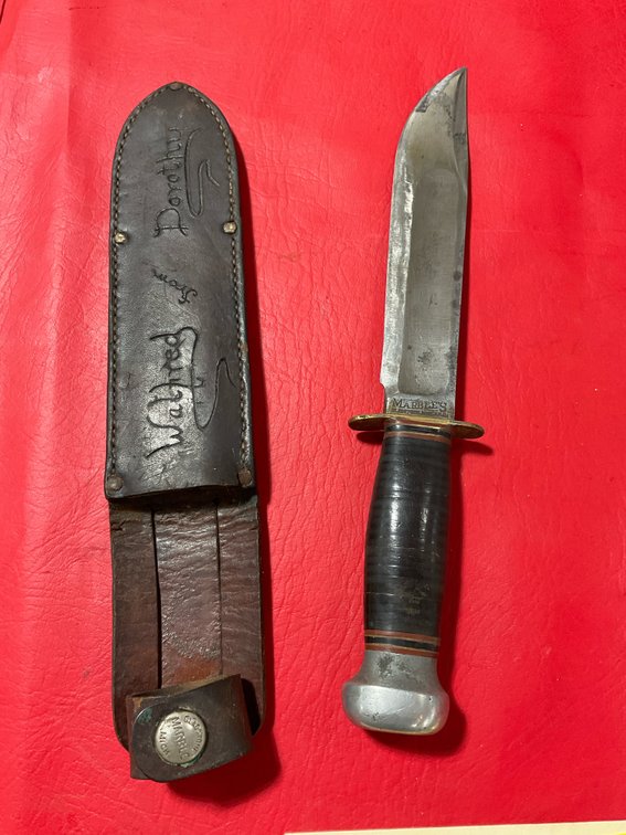 Marbles Gladstone, Michigan hunting knife with sheath