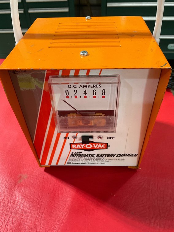 Six amp battery charger