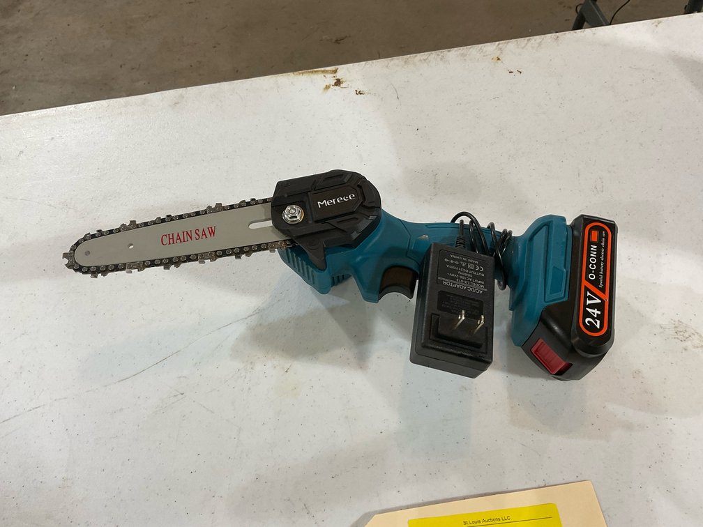 24 V cordless chainsaw