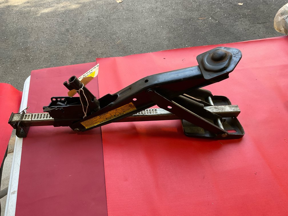 Heavy duty jack