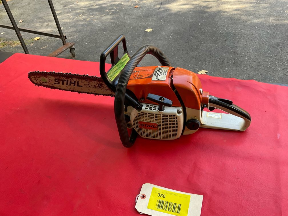Stihl 028 AV chainsaw