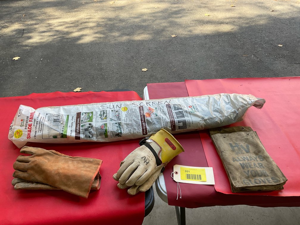 Welding gloves/sunscreen