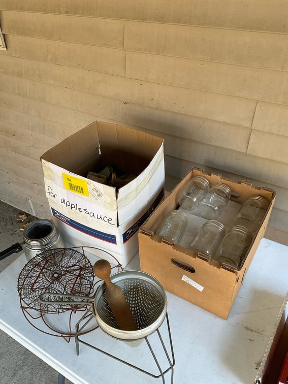 Miscellaneous canning supplies