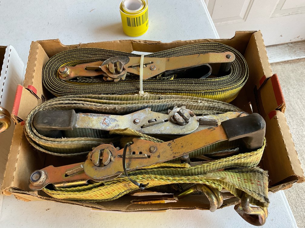 Heavy duty ratchet straps