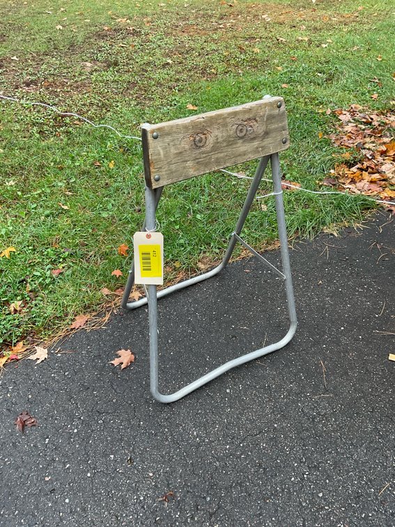 Outboard motor stand