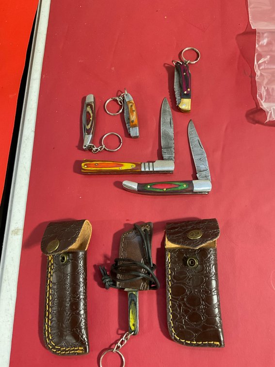 Damascus knives