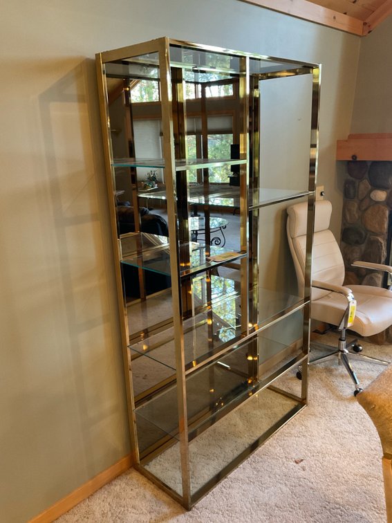Beautiful glass display shelf