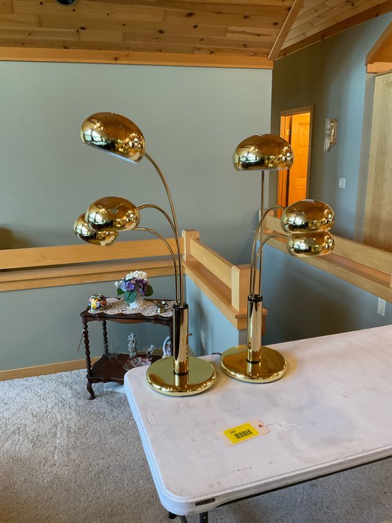 2 spider end table lamps