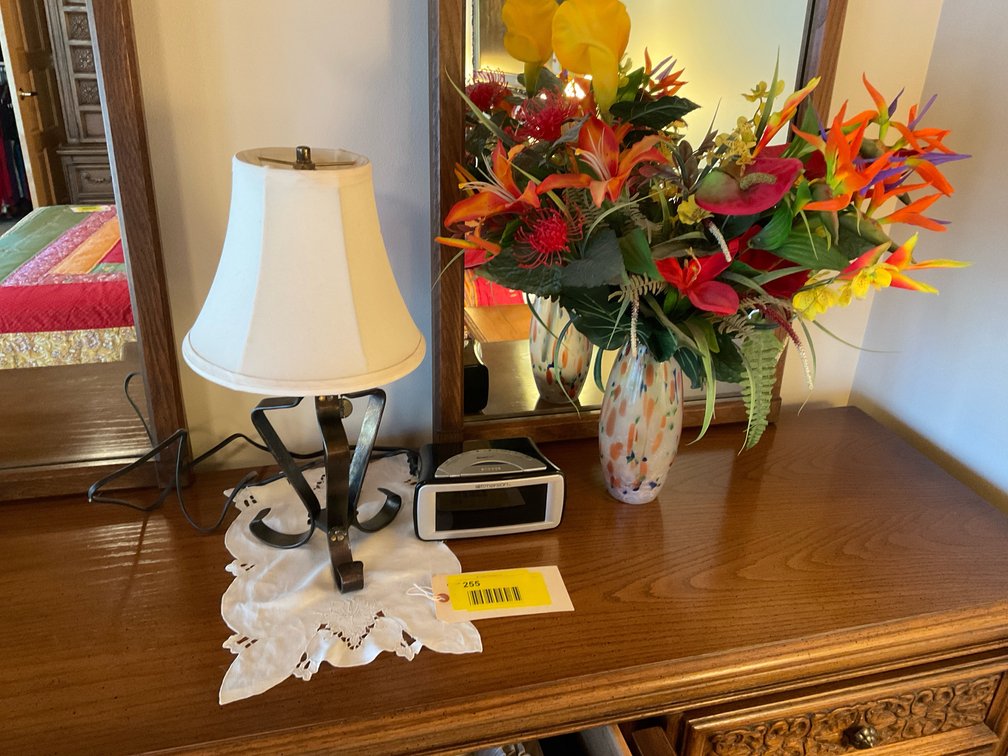 Lamp/Emerson clock radio/flowers