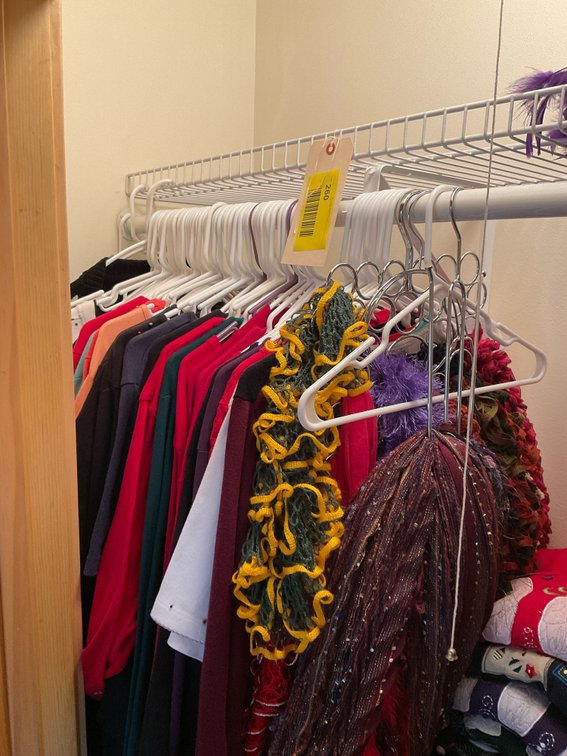 Large amount of women's short sleeve and long sleeve shirts