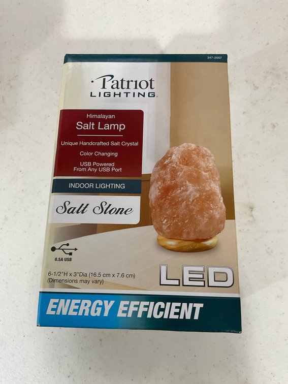 Brand new Himalayan salt lamp