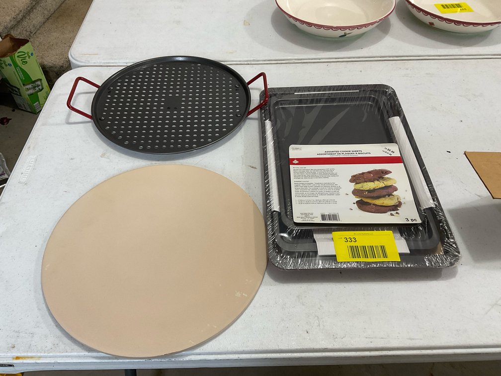 Pizza stone, new baking cookie sheets