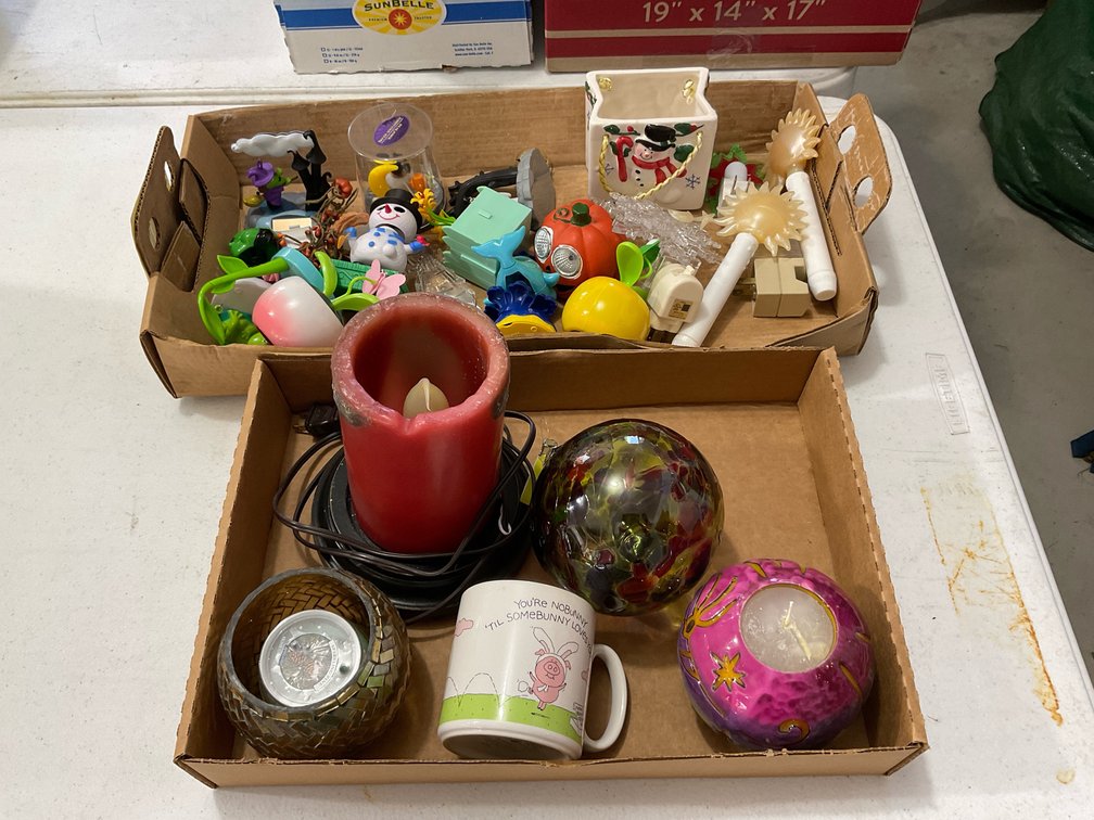 Miscellaneous candles/nightlight