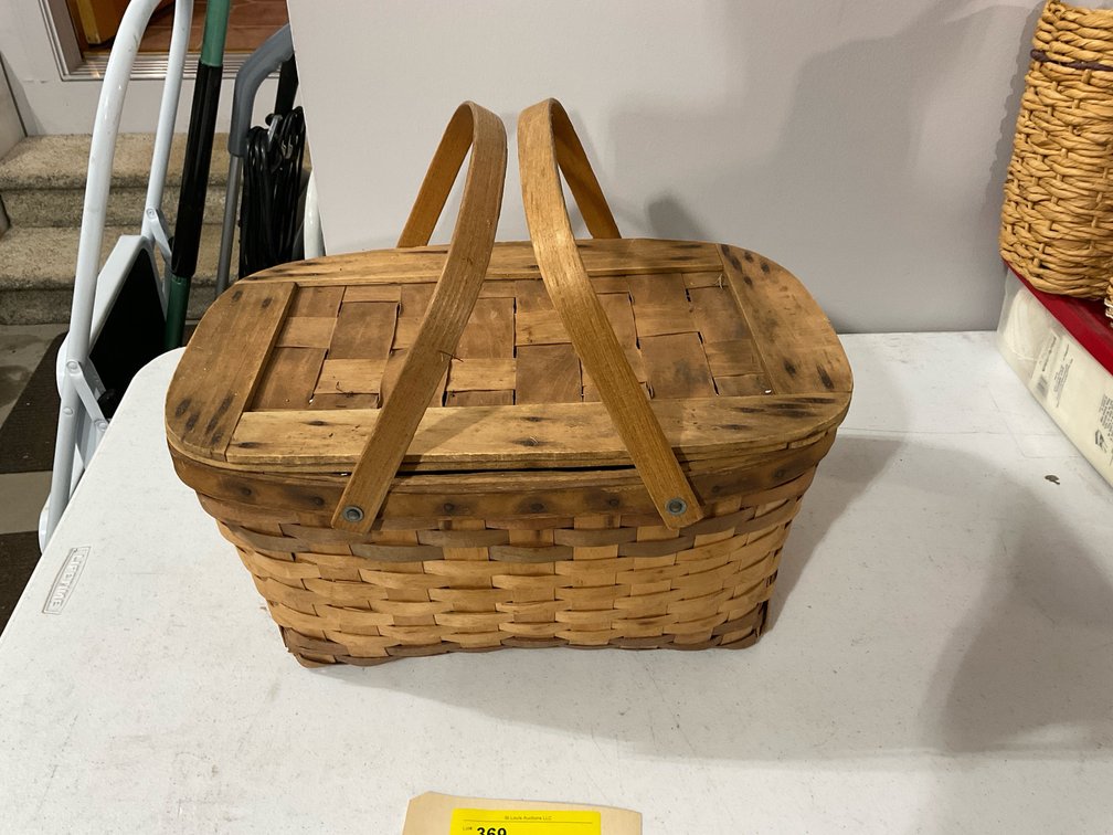 Picnic basket