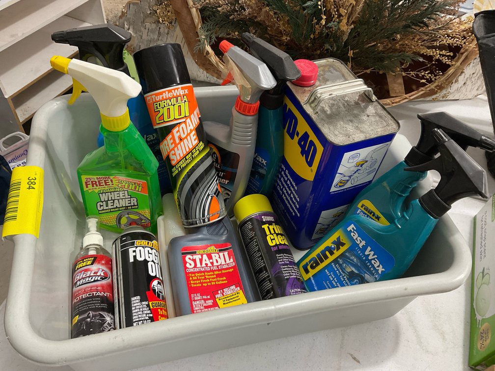 Miscellaneous automotive cleaners/oils