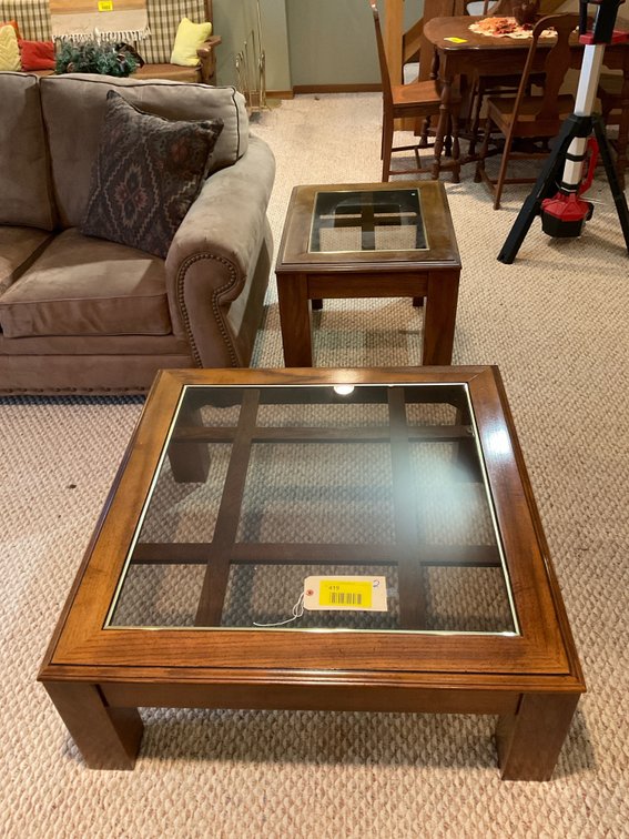 Beautiful coffee/end tables