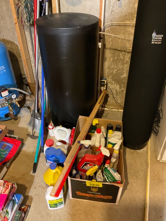Cleaning and gardening supplies