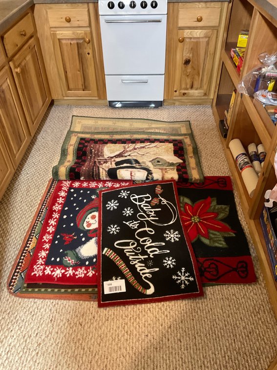 Miscellaneous Christmas rugs