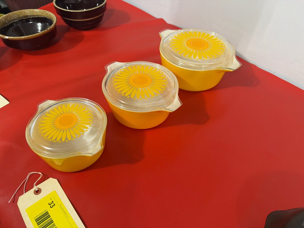 Pyrex sunflower bowls